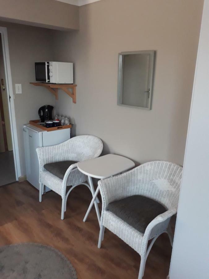 Westbrook Place Ngoại thất bức ảnh